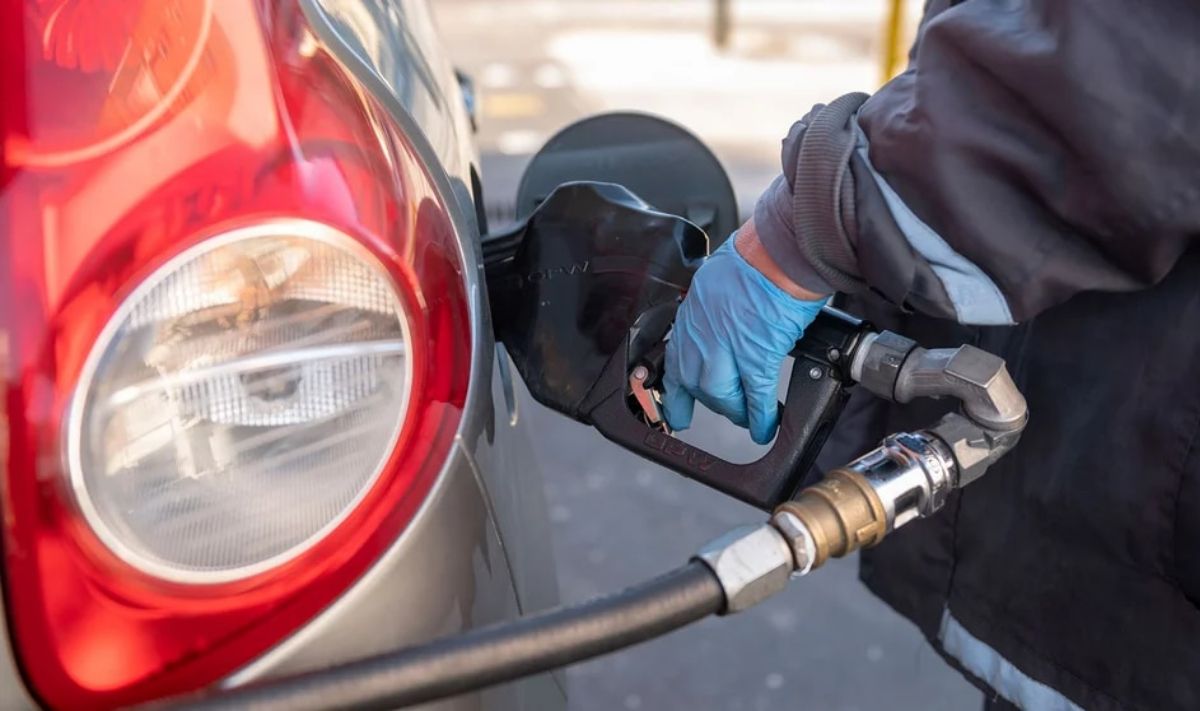 La venta de combustibles tuvo duras caídas en los últimos tres meses