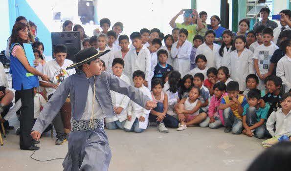 Conmemoraron el Día de la Tradición en la Escuela Bartolina Sisa