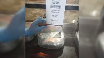 Salieron de Jujuy con más de 4 kilos de marihuana ocultos en el baño de un colectivo