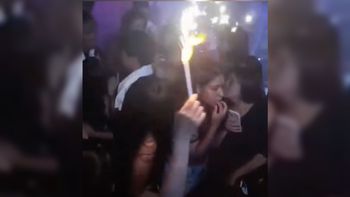 Polémica en Monterrico: bengala en un boliche genera reclamos y clausura