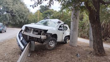 Chocaron y abandonaron una camioneta en la Ruta 1