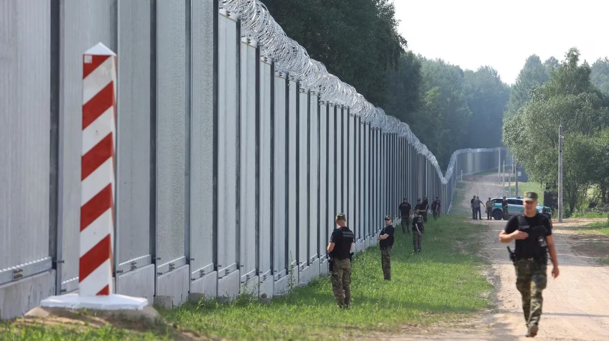 Finlandia construye un nuevo muro y ya hay más de 1000 km de vallas fronterizas