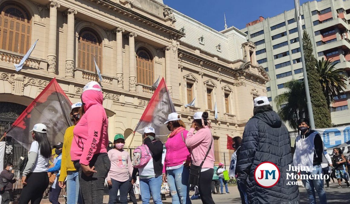 Una multitud reclamó en Jujuy por Tierra, techo y trabajo