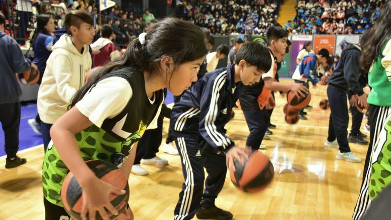 La Federación vibró con los chicos en la Experiencia Jujuy Básquet