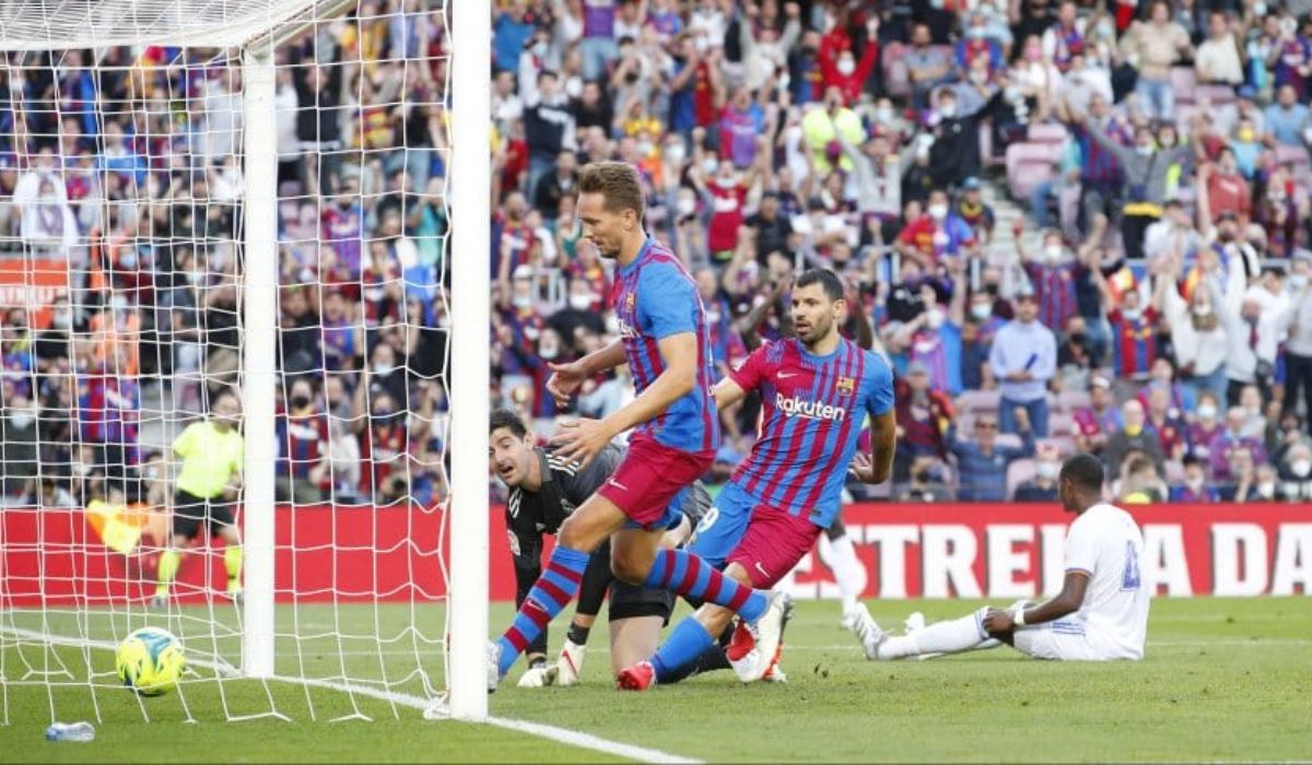 Gol de Agüero y victoria de Real Madrid sobre Barcelona en el primer clásico sin Messi