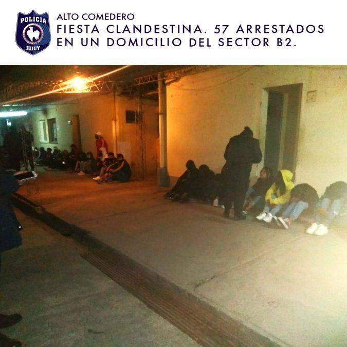 Fiesta clandestina en Alto Comedero terminó con 57 demorados Fiesta clandestina en Alto Comedero terminó con 57 demorados
