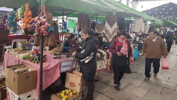 Productores de toda la provincia en la Feria Campesina, buscando realzar la actividad