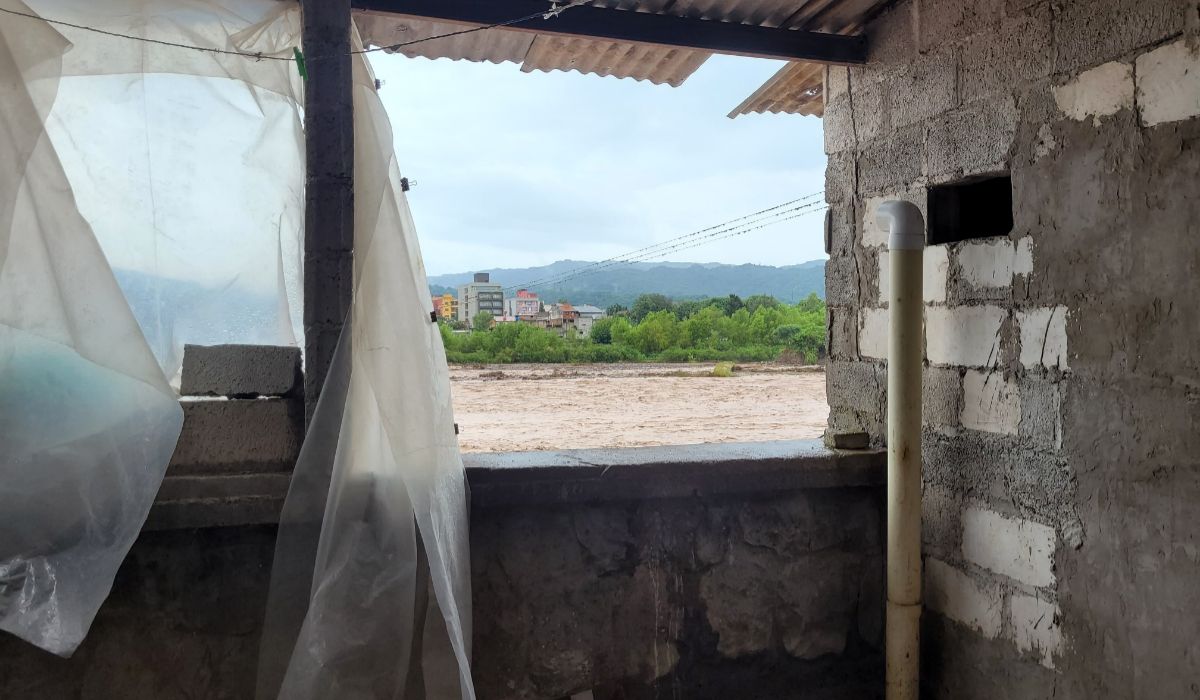 Barrio Belgrano: ingresó agua nuevamente a las casas por la crecida del Río Grande