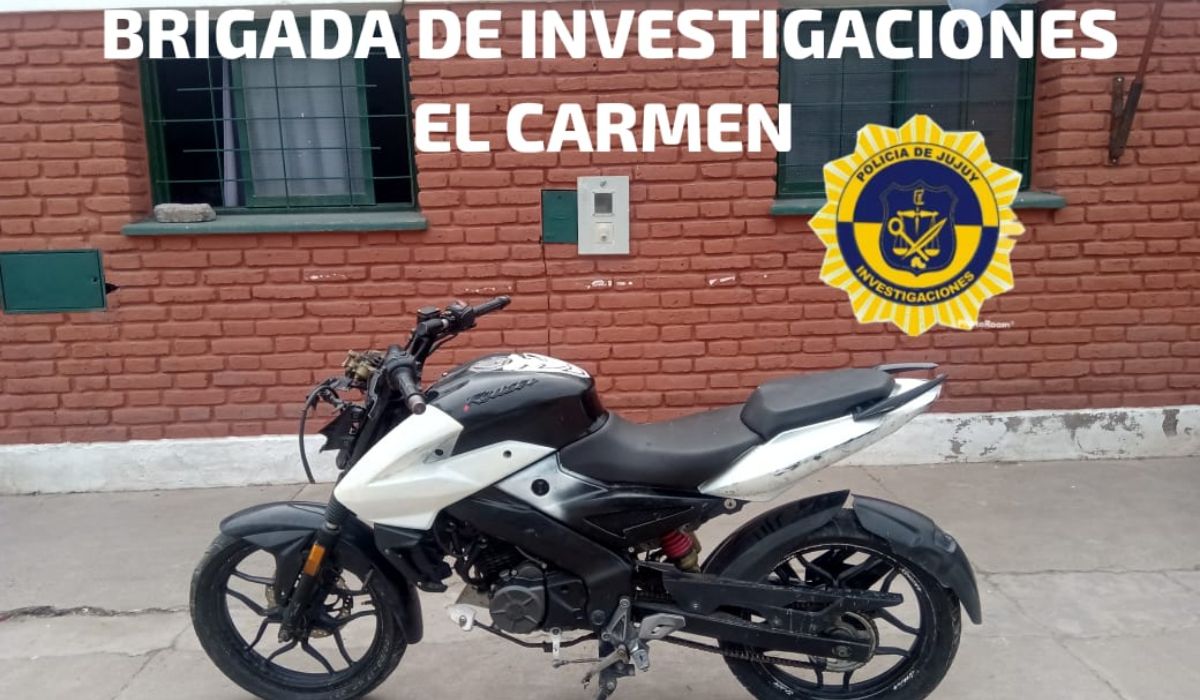 Motocicleta sustraída y recuperada en Monterrico.