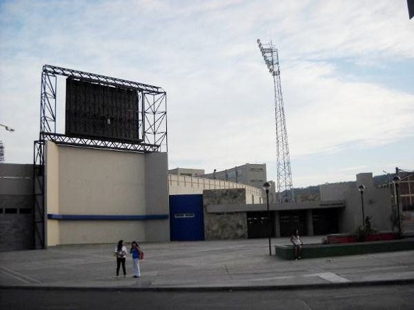 Por la plata baila el Lobo