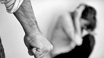 Salvaje agresión en Abra Pampa: un hombre golpeó, estranguló y encerró a su pareja en el baño