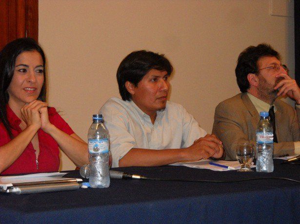 Tres de los candidatos a gobernador debatieron en la UCSE