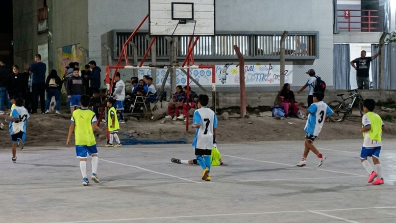 El fútbol infantil cerró su Torneo Apertura con una gran convocatoria en Alto Comedero