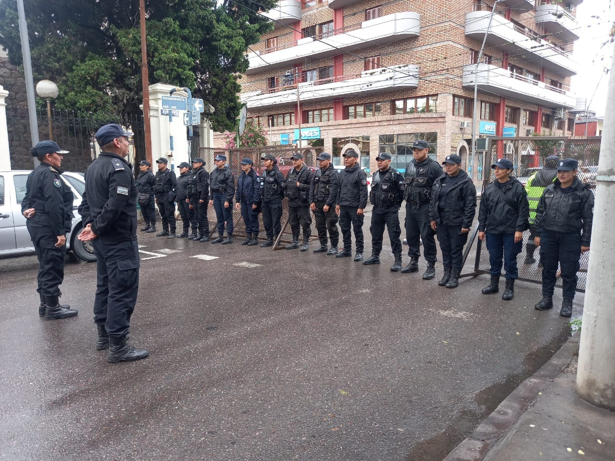 Calles Cortadas Y Operativo De Seguridad Por La Jura Del Gobernador Sadir