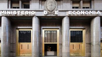 El Gobierno sostuvo el superávit en junio y cerró el 1° semestre con un resultado positivo