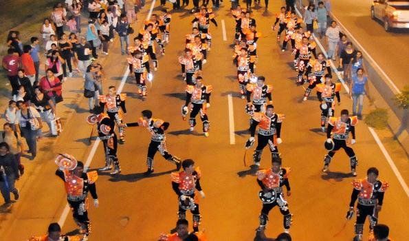 El “Carnaval de los Pueblos Originarios” desfiló por Jujuy