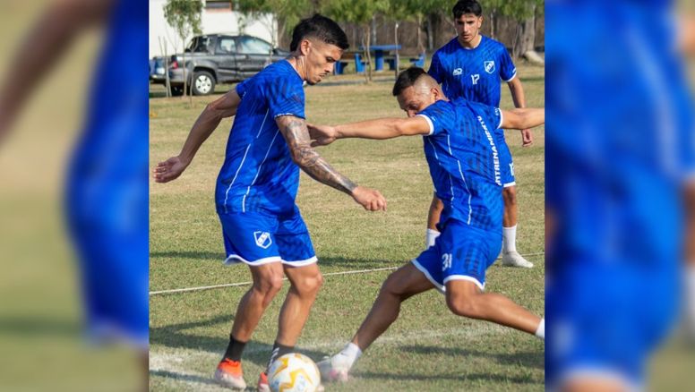 Con sueños renovados, el Expreso puso primera rumbo al Regional