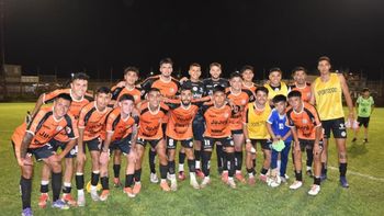 Zapla venció a Rivadavia y manda en su zona