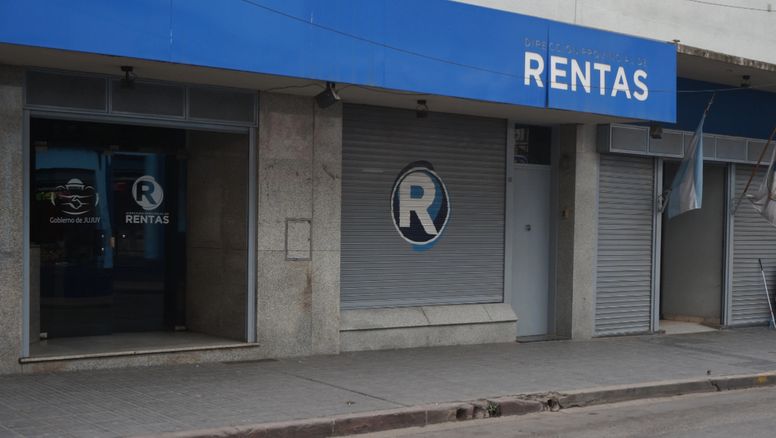 Empleados de Rentas molestos por un posible congelamiento del 