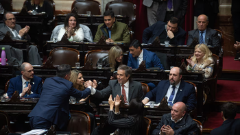 Diputados aprobaron el apoyo al Hospital Garrahan y rechazaron decretos presidenciales