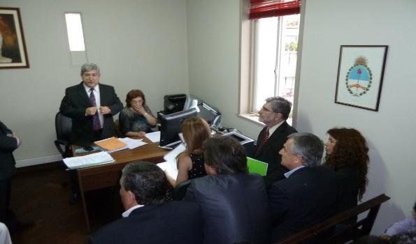 Audiencia por amparo por incumplimiento del programa “Un lote para cada familia”