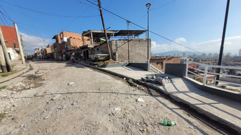 Vecinos de Alto Gorriti denuncian graves fallas en la obra de una de las escaleras