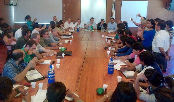 Mucho ruido y pocas nueces en las reuniones del Gobierno con gremios estatales