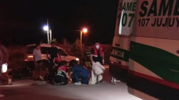 Un niño murió tras recibir una descarga eléctrica de un cable cuando viajaba en moto