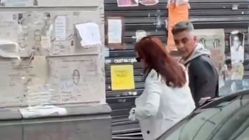 Revuelo por un video que muestra a Cristina Kirchner en la calle sin custodia policial