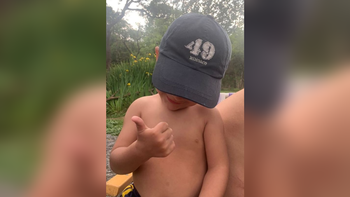 Una madre jujeña pide ayuda para encontrar la gorra de su hijo fallecido
