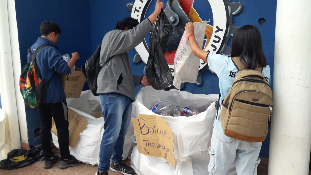 Realizan un reciclatón solidario en Palpalá