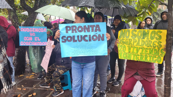 Vecinos de Monterrico temen ser desalojados de sus viviendas