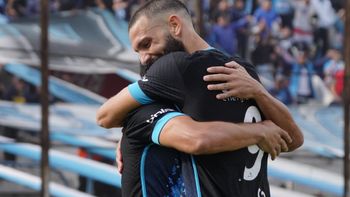 Gimnasia se quedó sin su goleador: emotiva despedida del 