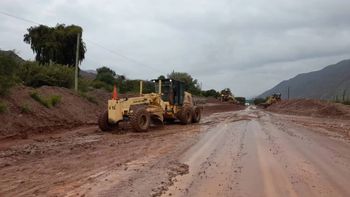 Lluvias y crecidas: varias rutas de Jujuy permanecen intransitables este viernes