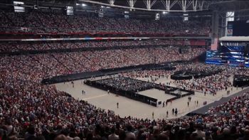 Con la presencia de Trump, se lleva adelante el funeral de Kirk en un estadio repleto