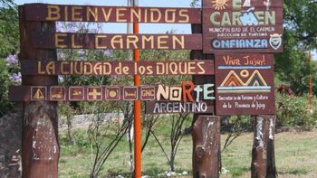 Intendente entiende que la tasa de alumbrado público sí puede cobrarse en las facturas de luz