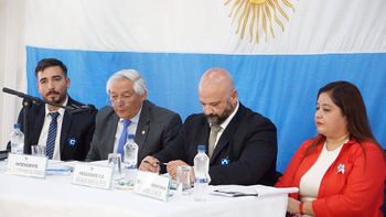 Tras la polémica, Perico dio inicio al período de sesiones legislativas