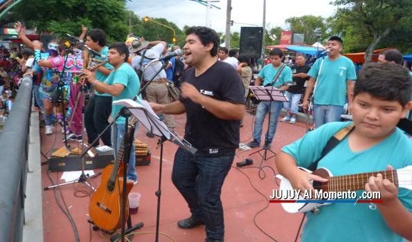 “Los Alegres de Uquía” desenterraron el Carnaval en Jujuy