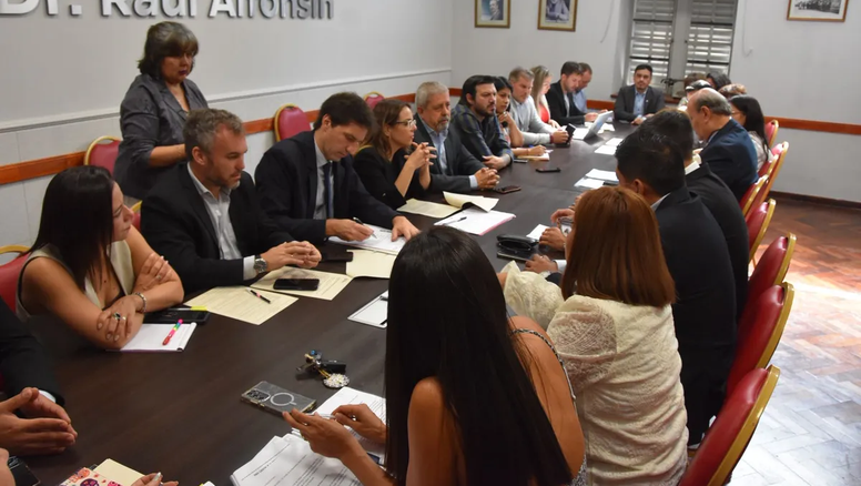 Cuestionan modificaciones al Consejo de la Magistratura: 