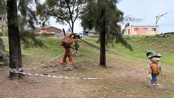 Preocupación por la presencia de abejas en el Paseo de los Duendes de Palpalá
