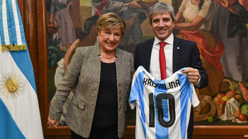 Fuerte respaldo del FMI al plan económico: 