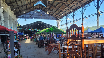 Por la caída del consumo, productores con precios rebajados en la Feria Campesina