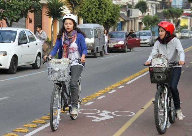 Los ciclistas urbanos pesan 4 kilos menos que los automovilistas