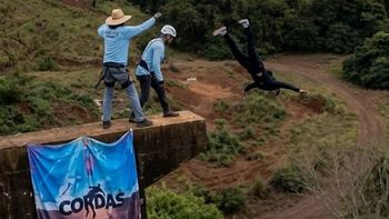 Tragedia en Brasil: una joven murió al caer 40 metros durante una actividad extrema
