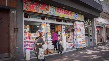 Las ventas minoristas cayeron en marzo y acumulan 11 meses consecutivos en baja