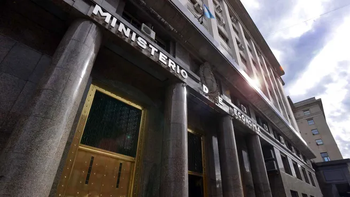 El Gobierno consiguió un superávit financiero de $244.897 millones en julio