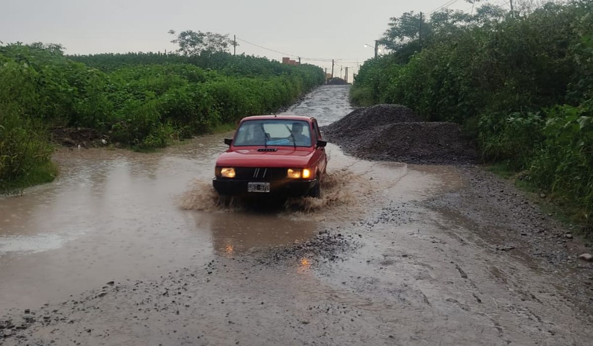 Calles convertidas en ríos, el problema con cada lluvia en Alto Comedero