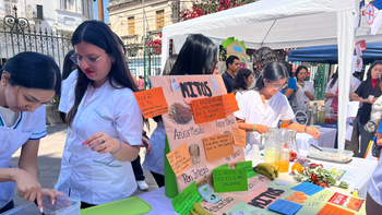 Estudiantes de Nutrición realizaron concientizaron sobre la alimentación saludable