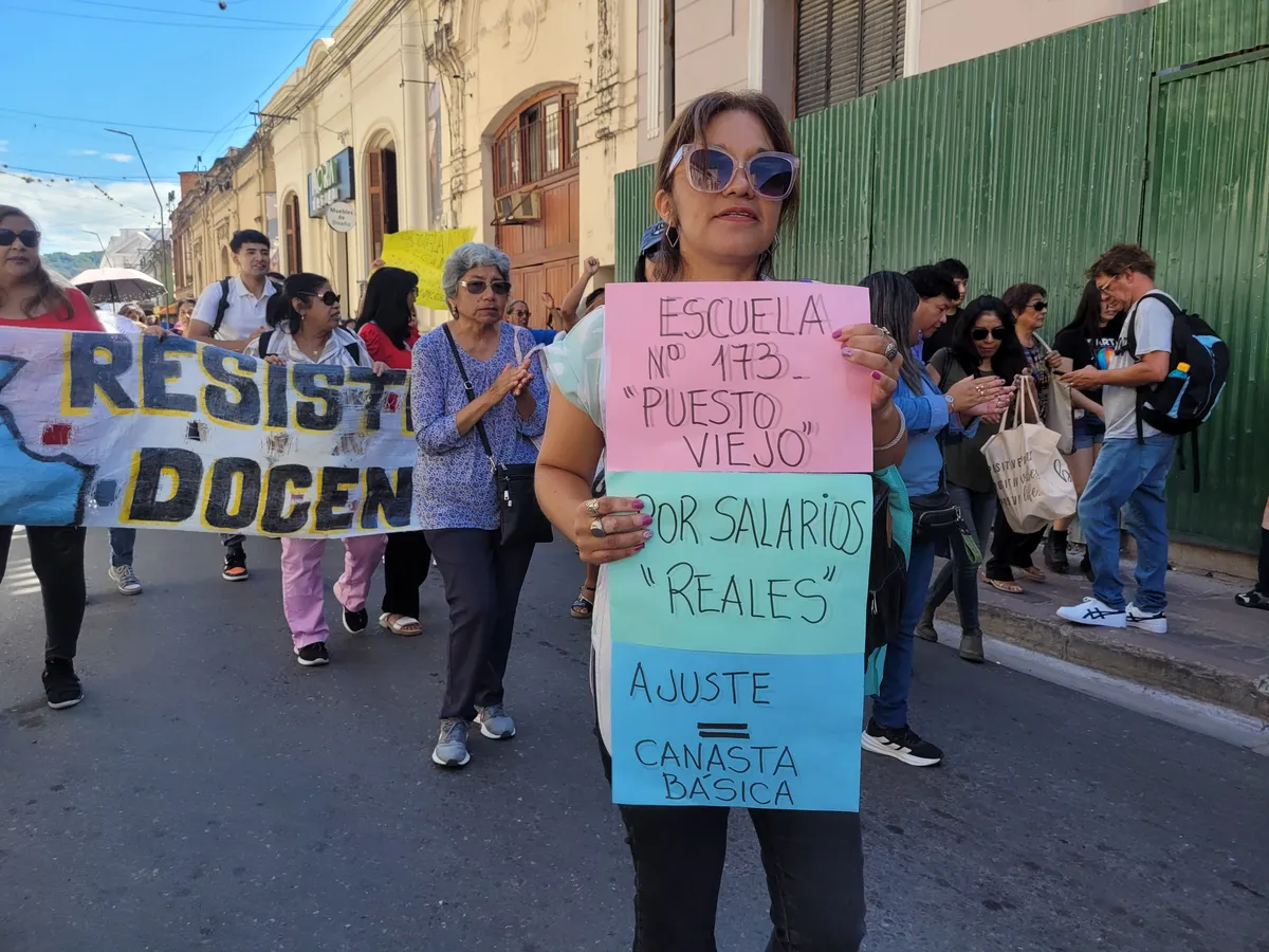 Docentes sobre el pago de sueldos con 3% de aumento: El gobierno desinforma y confunde