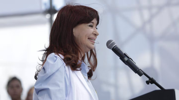 Cristina Kirchner le reclamó a Javier Milei que desregule los medicamentos